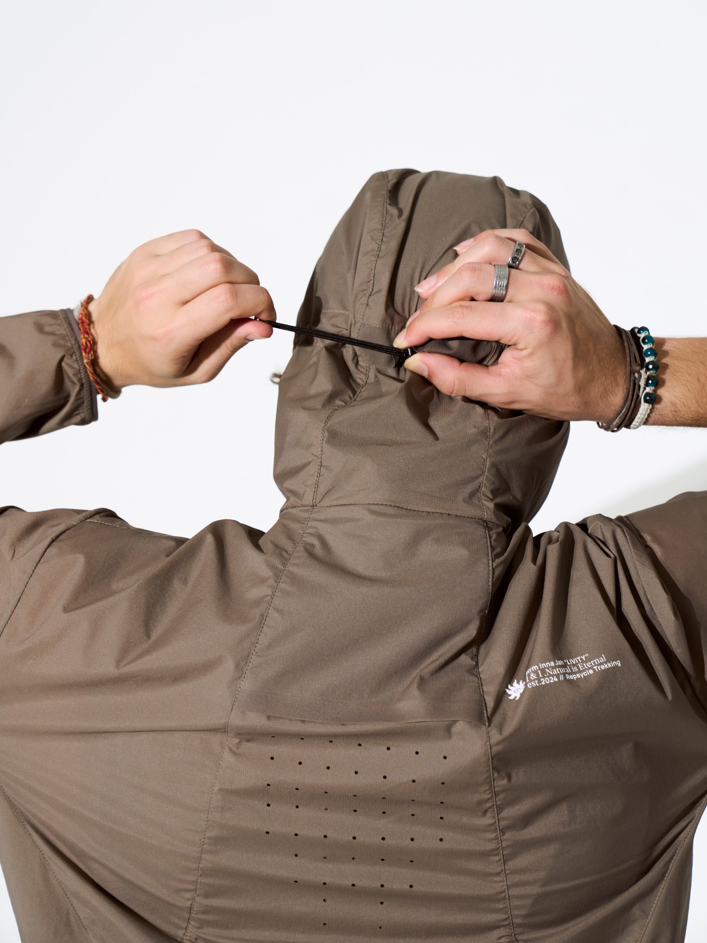 SATOR – Dynamic Vented Windbreaker Jacket