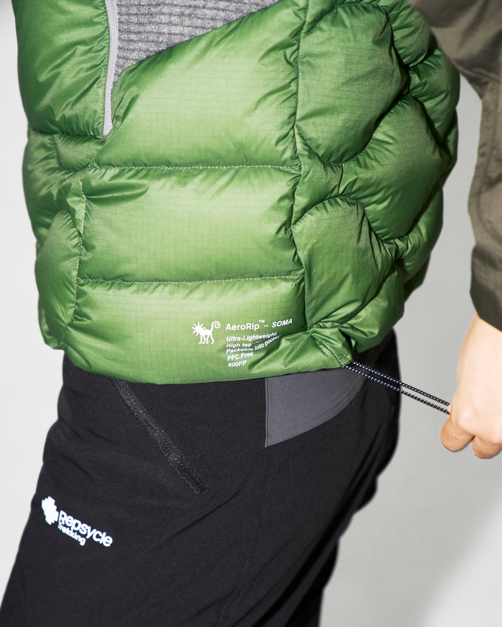 SOMAminus-AeroRip™ Body-Mapped Insulation Down Vest