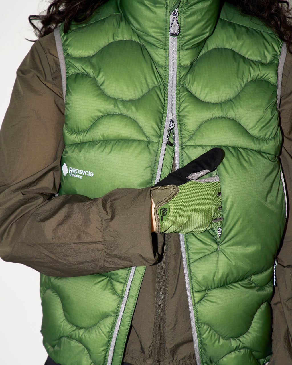 SOMAminus-AeroRip™ Body-Mapped Insulation Down Vest